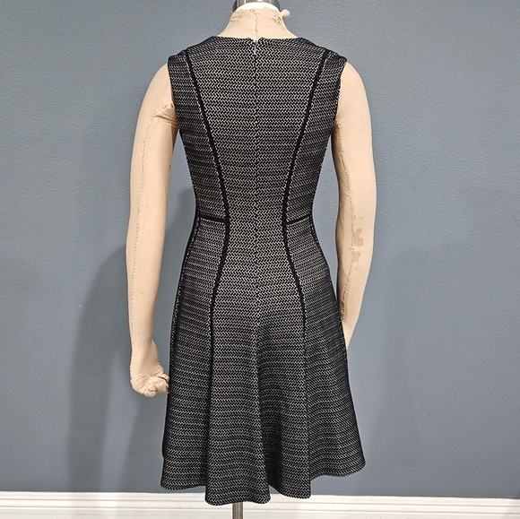 REBECCA TAYLOR Black White Geometric Fit Flare V-Neck Sleeveless Dress 0 - Picture 4 of 9